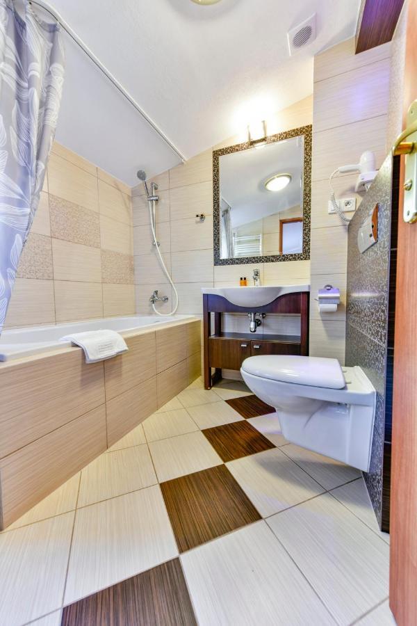 Osrodek Rekreacyjny Aga Hotel Gąski Екстериор снимка
